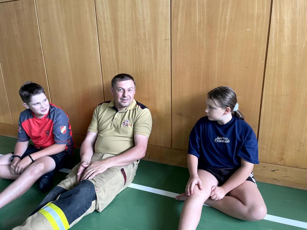 Miteinand Turnen mit der Feuerwehr