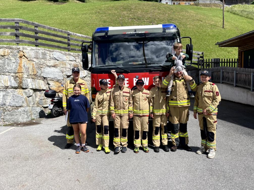 Miteinand Turnen mit der Feuerwehr