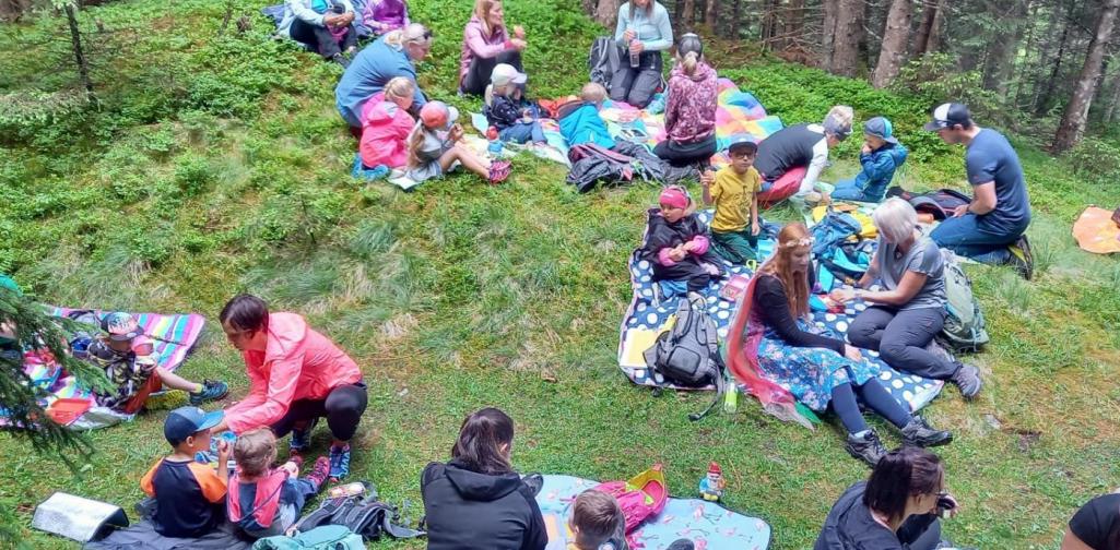 Jause Jausenzeit im Wald