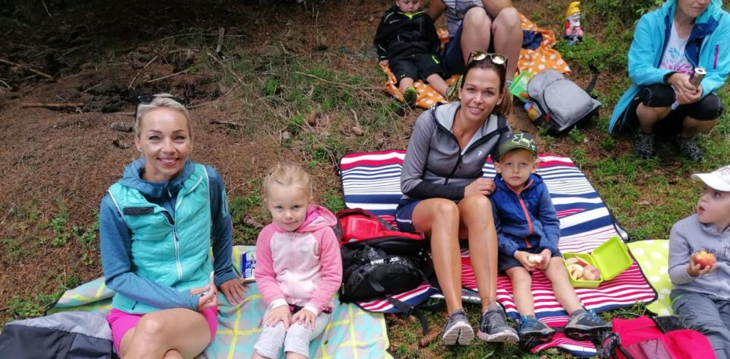 Jause Jausenzeit im Wald