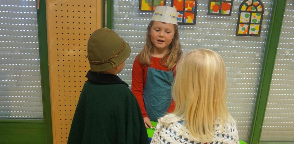 kinder spielen theater