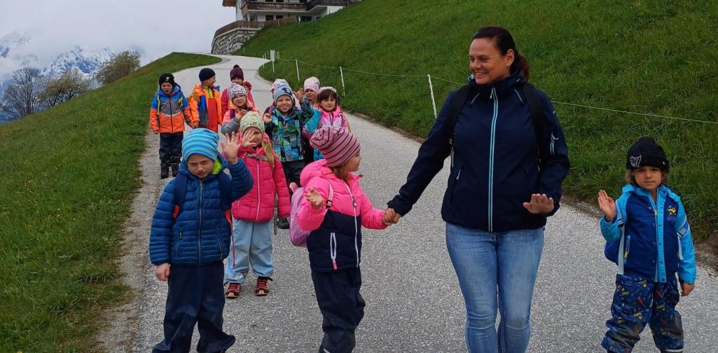 Winderl Kinder gehen nach Hause